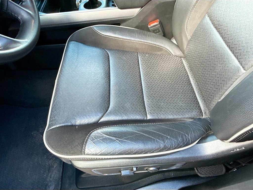 Used 2024 RAM 1500 Laramie AWD/4WD image 21
