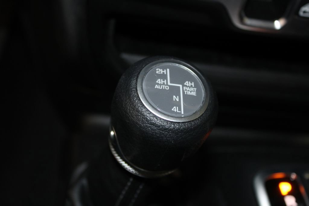 Used 2025 Jeep Wrangler Unlimited Sahara w/ Safety Group image 50