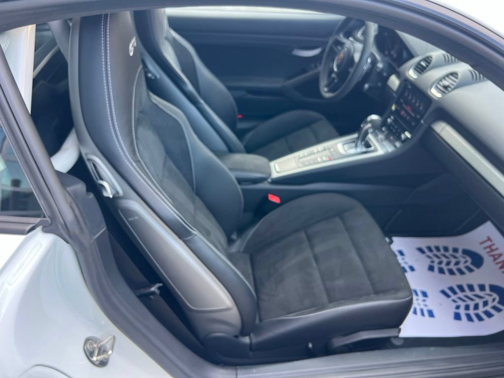 Used 2021 Porsche 718 Cayman GT4 RWD image 33