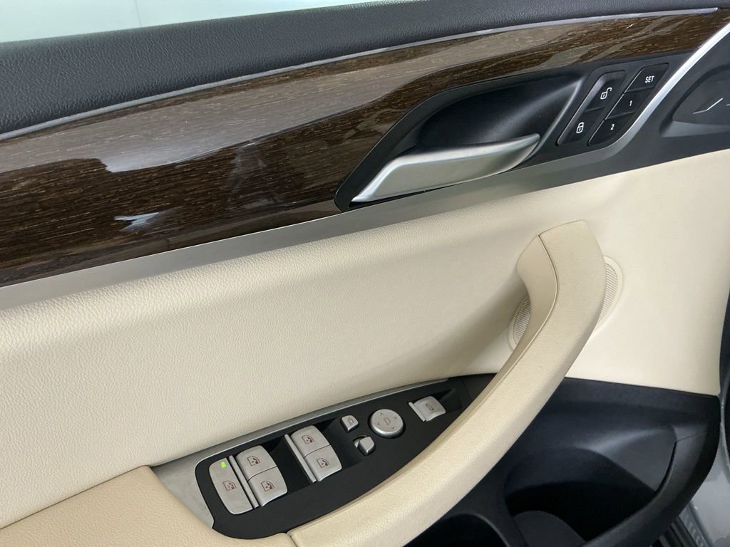 Certified 2024 BMW X3 xDrive30i w/ Premium Package image 18