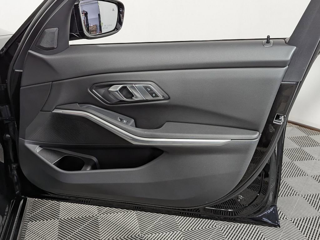 Certified 2023 BMW 330i xDrive Sedan w/ Premium Package image 28