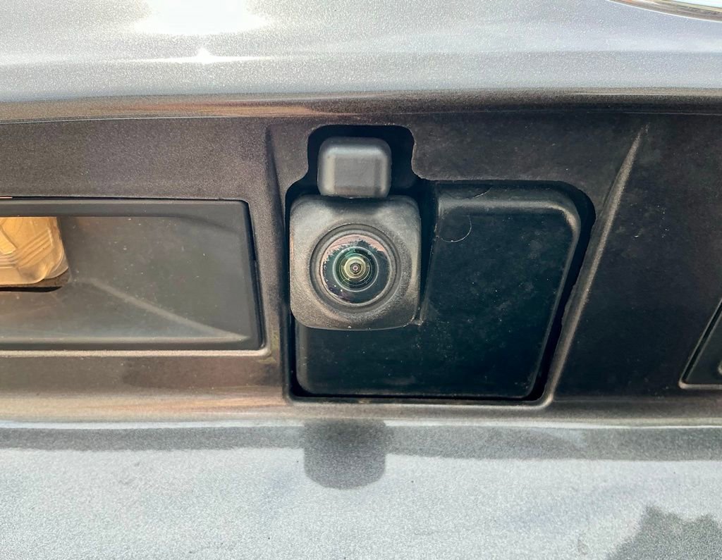 Used 2022 Toyota Highlander XSE FWD image 15