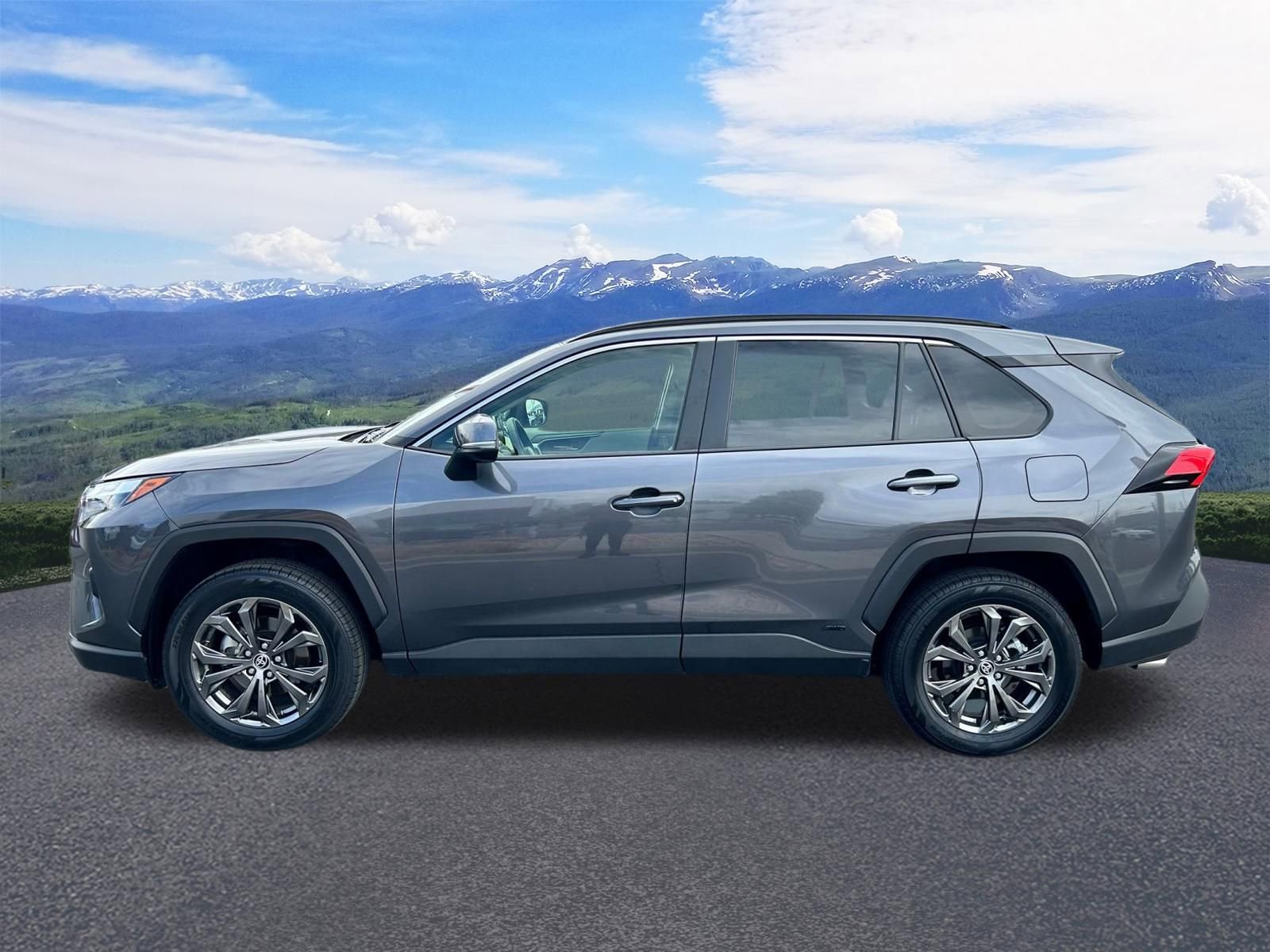 Certified 2023 Toyota RAV4 XLE Premium image 2