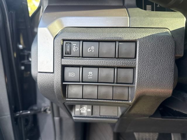 Used 2025 Toyota Tacoma SR5 AWD/4WD image 26