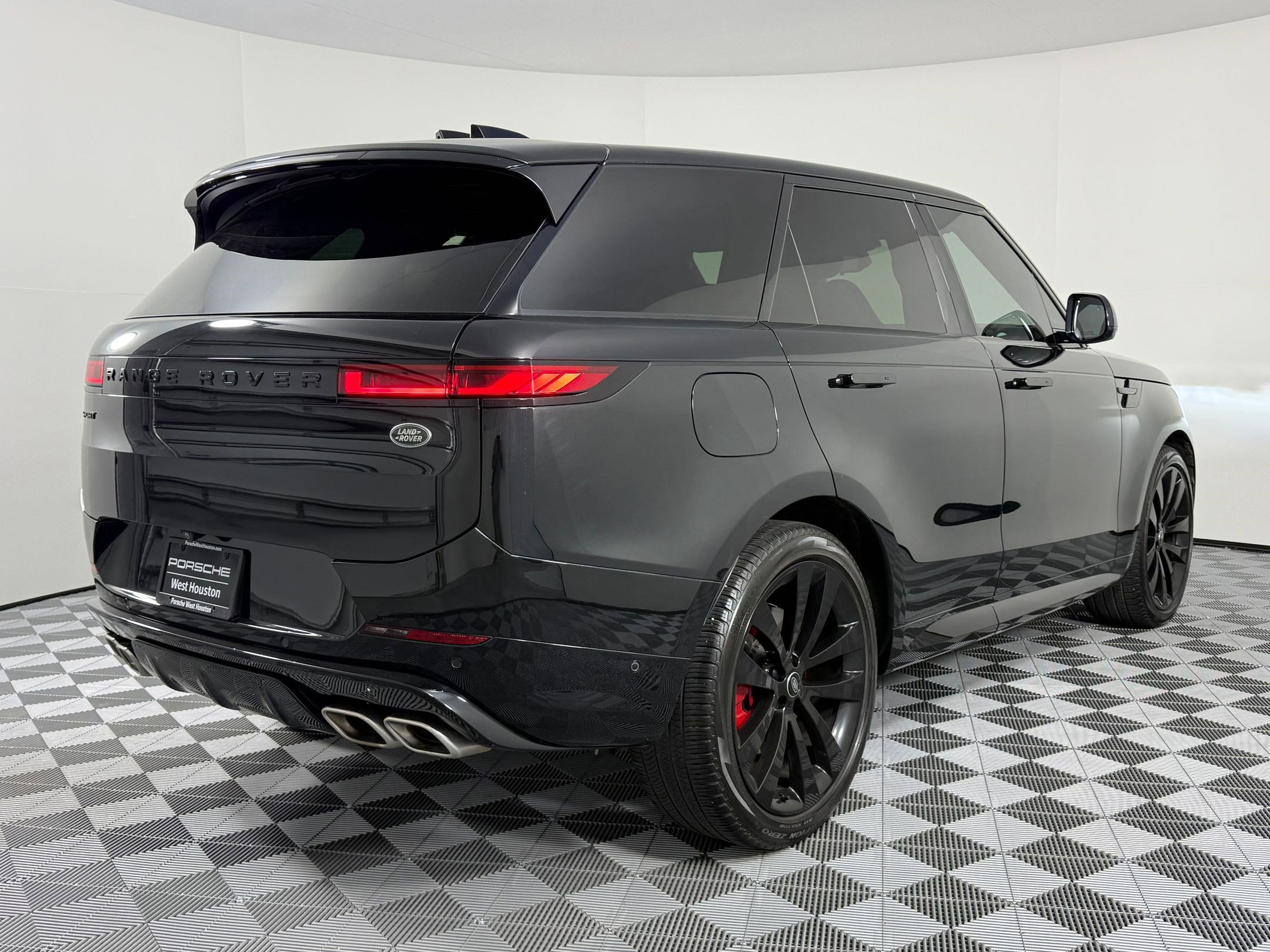 Used 2023 Land Rover Range Rover Sport First Edition image 9