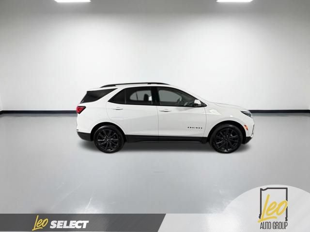 Used 2022 Chevrolet Equinox RS w/ Infotainment Package AWD/4WD image 6