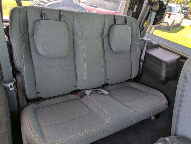 Certified 2025 Jeep Wrangler Sport AWD/4WD image 9