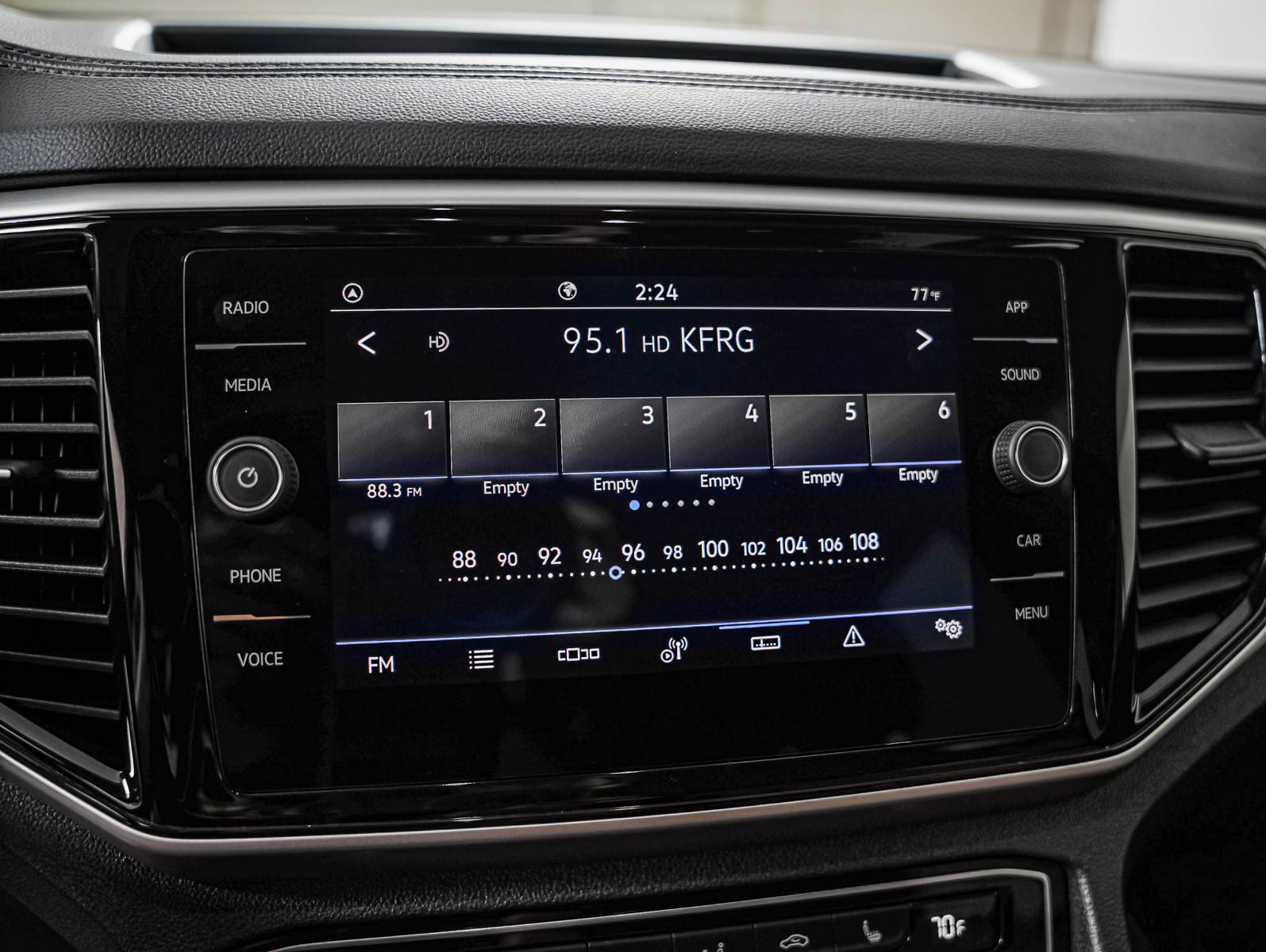 Used 2022 Volkswagen Atlas SE FWD image 20