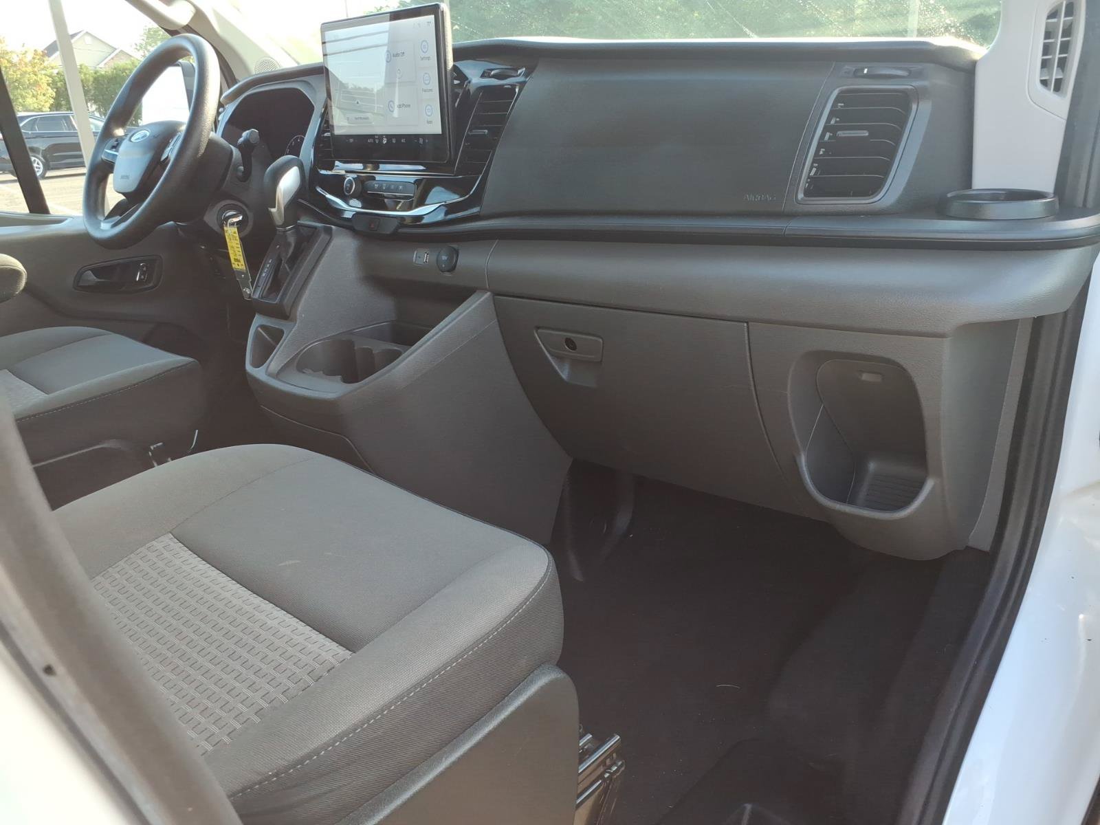 Used 2024 Ford Transit 350 XLT RWD image 9