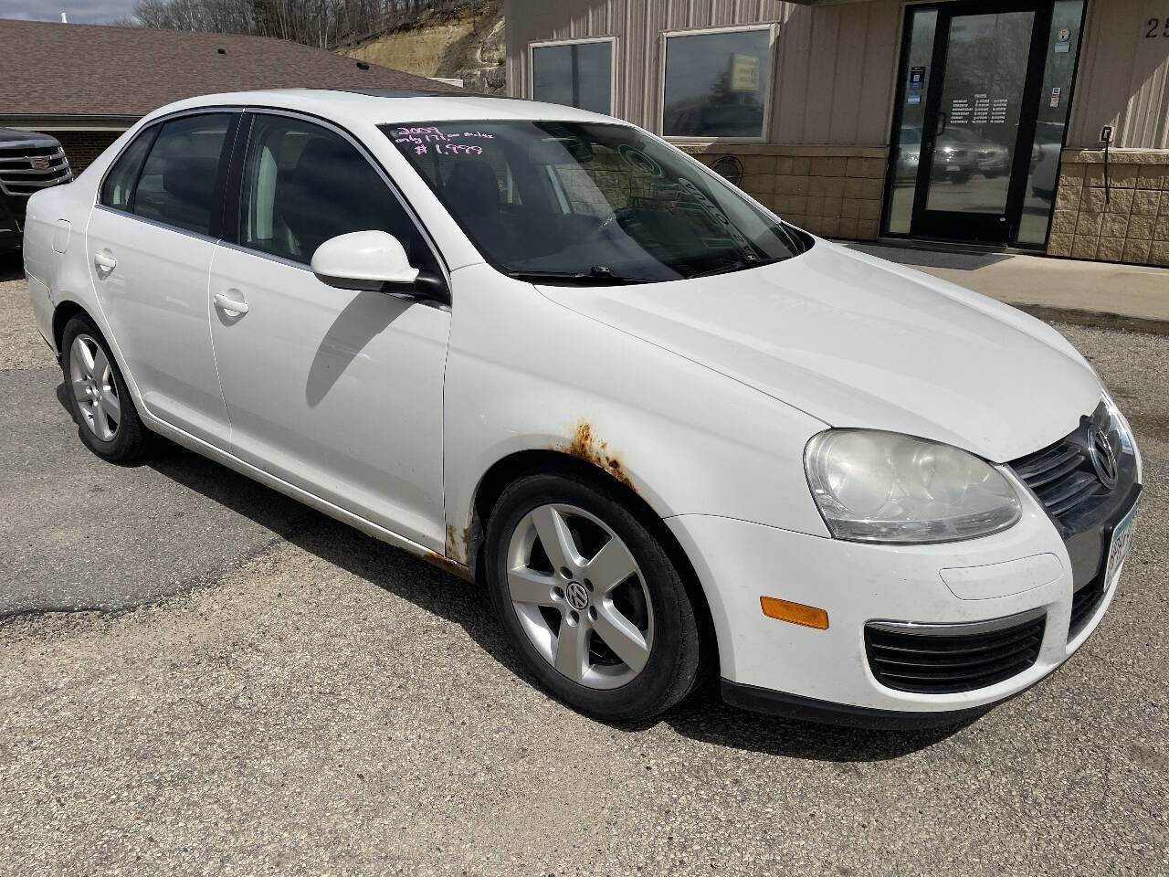 Used 2009 Volkswagen Jetta SEL FWD image 2