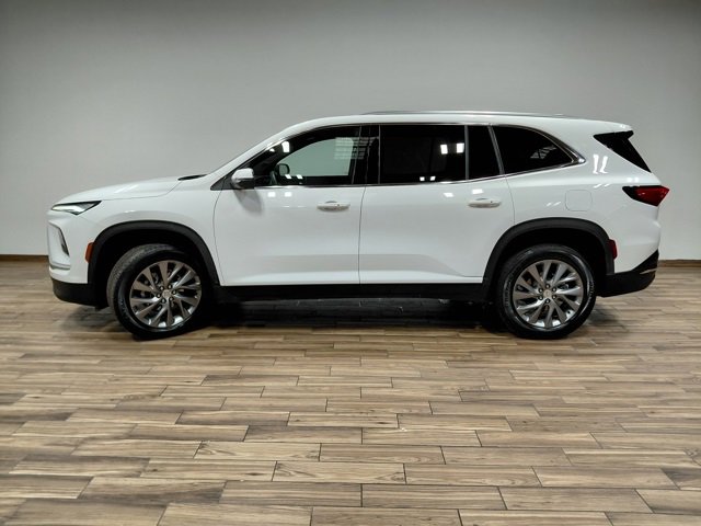 Used 2025 Buick Enclave Preferred image 21