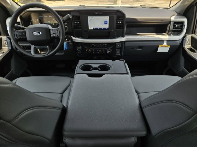 New 2026 Ford F250 XL w/ FX4 Off-Road Package AWD/4WD image 9
