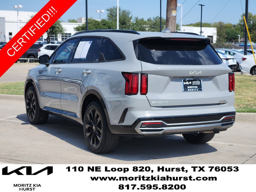 Certified 2023 Kia Sorento SX FWD image 3
