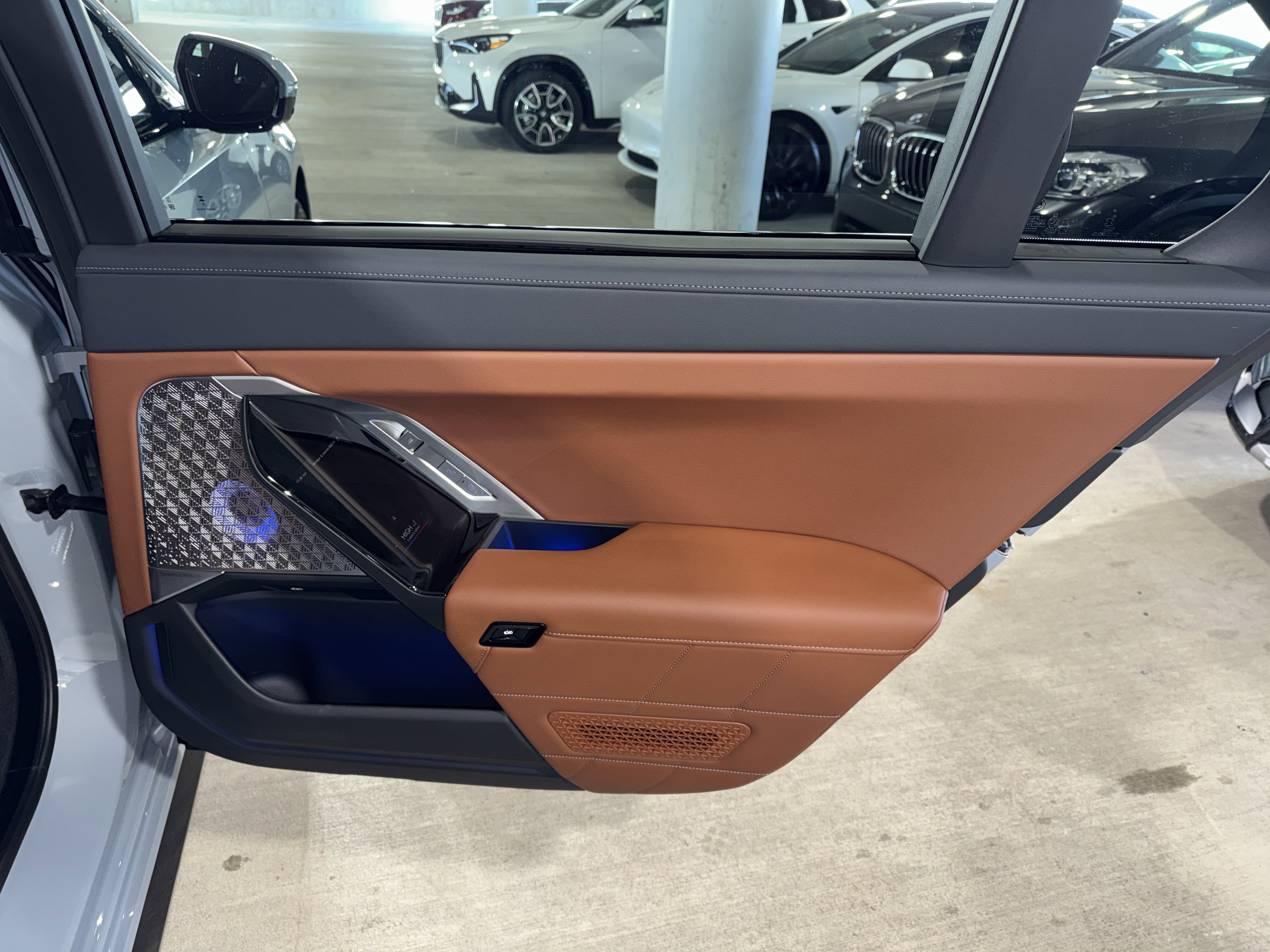 Used 2026 BMW 740i 740i w/ Premium Package image 11