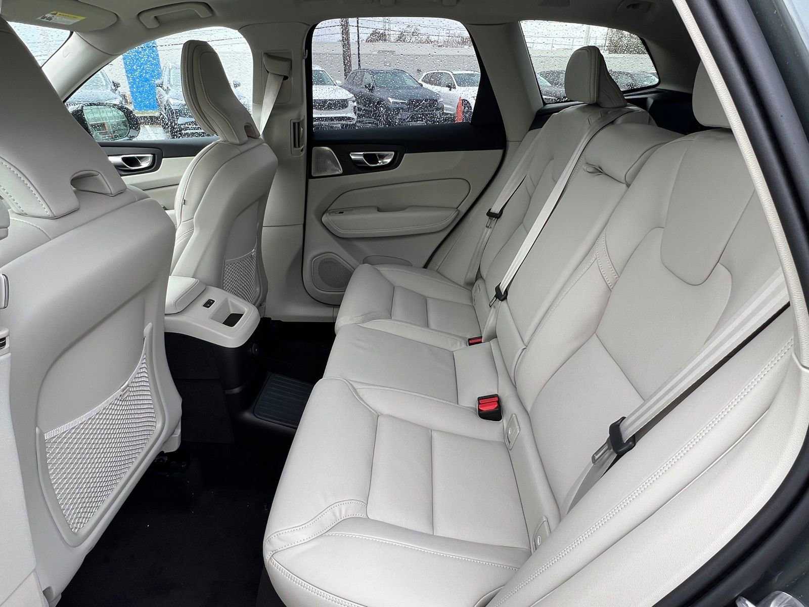 New 2026 Volvo XC60 T8 Ultra image 13