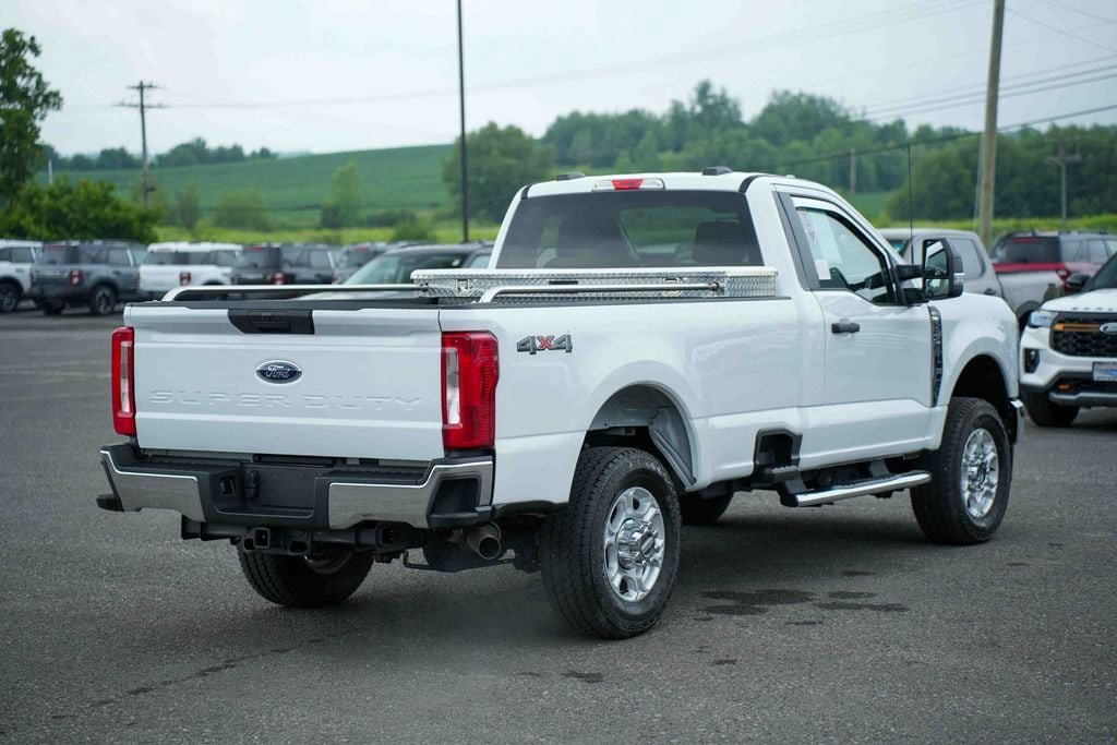 Used 2026 Ford F250 XLT AWD/4WD image 5