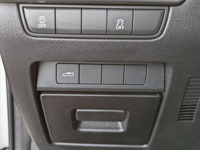 Used 2022 MAZDA MAZDA3 s image 9