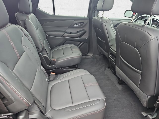 Used 2023 Chevrolet Traverse RS image 11