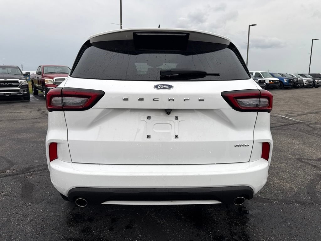 Used 2023 Ford Escape ST-Line AWD/4WD image 8