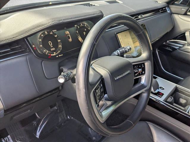 Used 2024 Land Rover Range Rover SE image 10