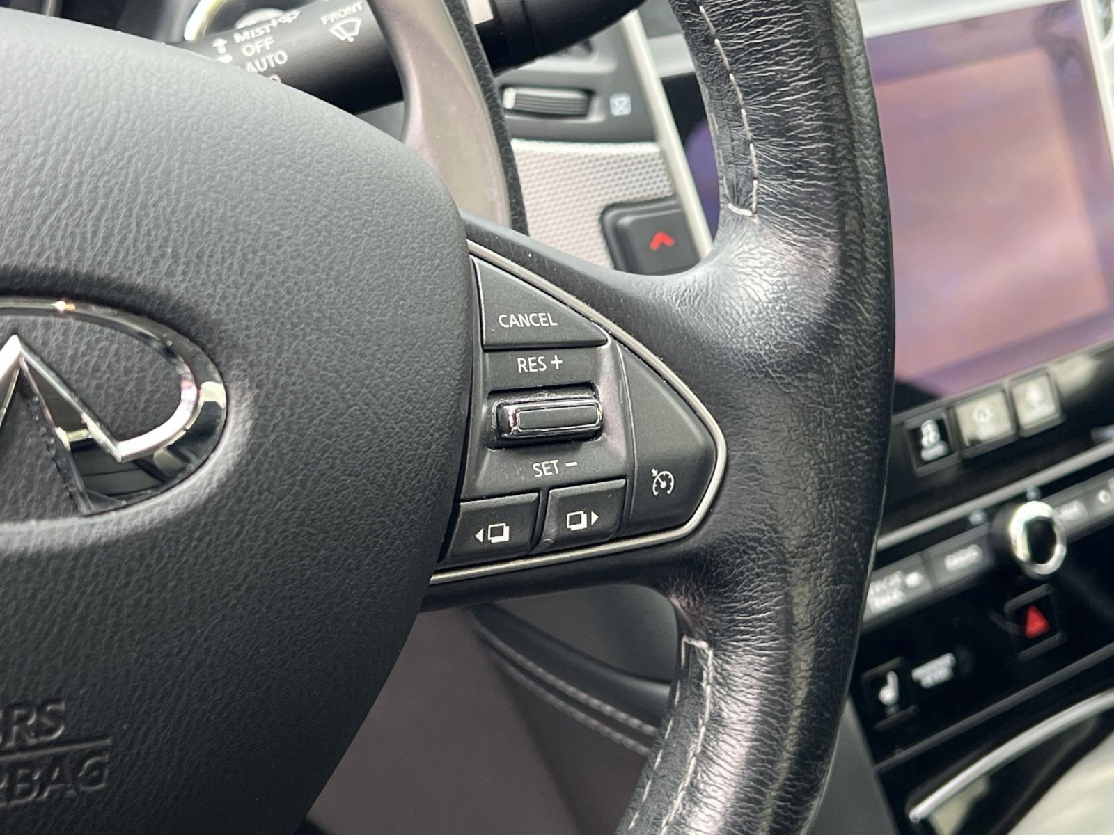 Used 2017 INFINITI Q50 Red Sport 400 AWD/4WD image 33