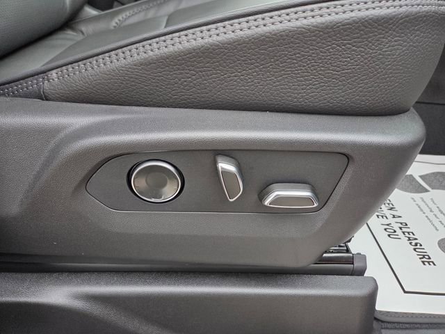 New 2026 GMC Yukon XL Denali image 37