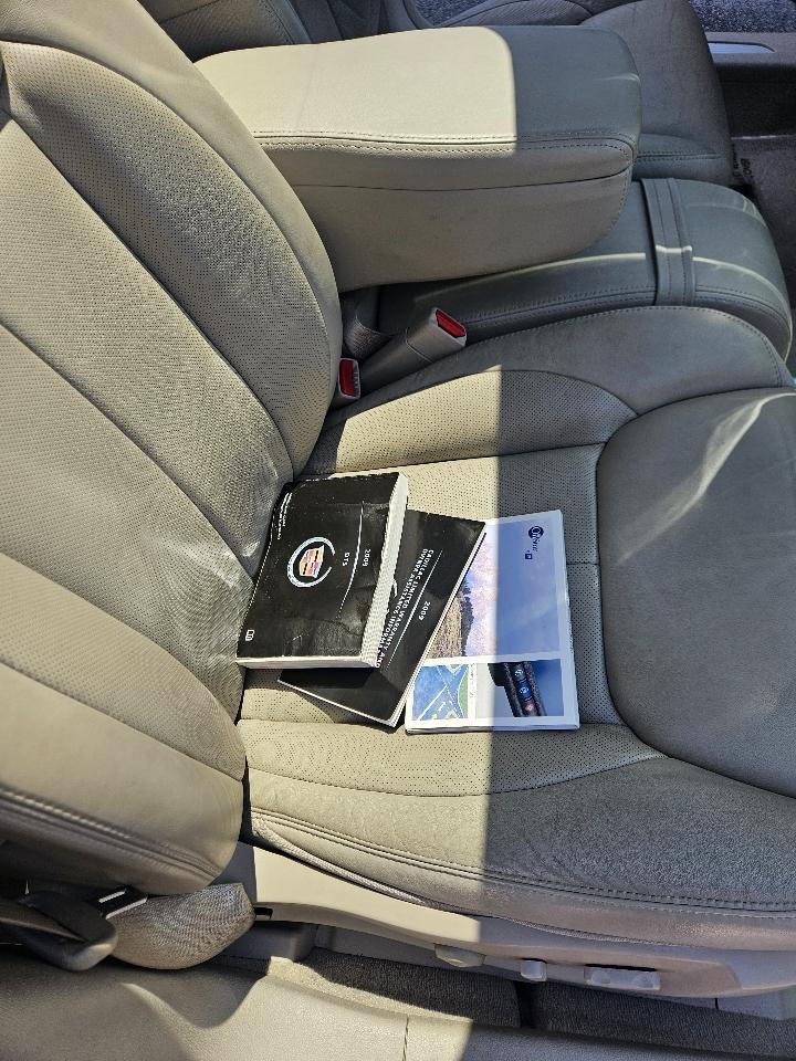 Used 2009 Cadillac DTS w/ Sun And Sound Package FWD image 17
