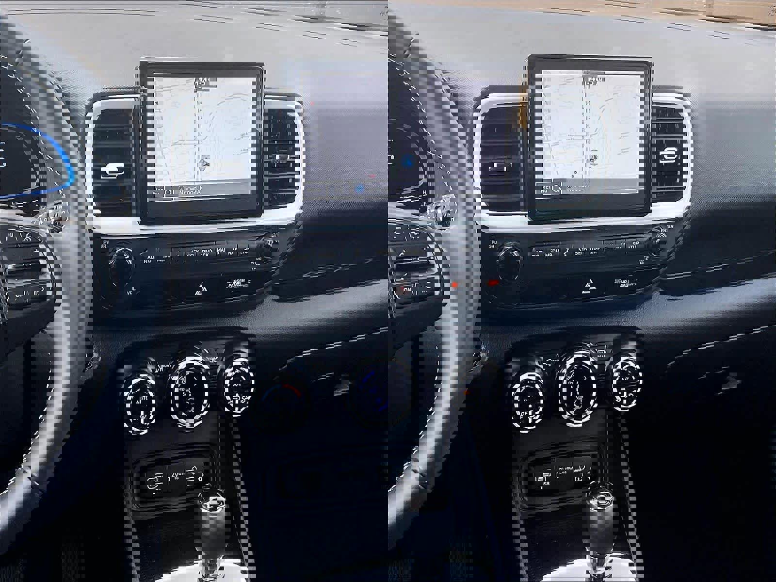 Certified 2023 Hyundai Venue Limited image 18