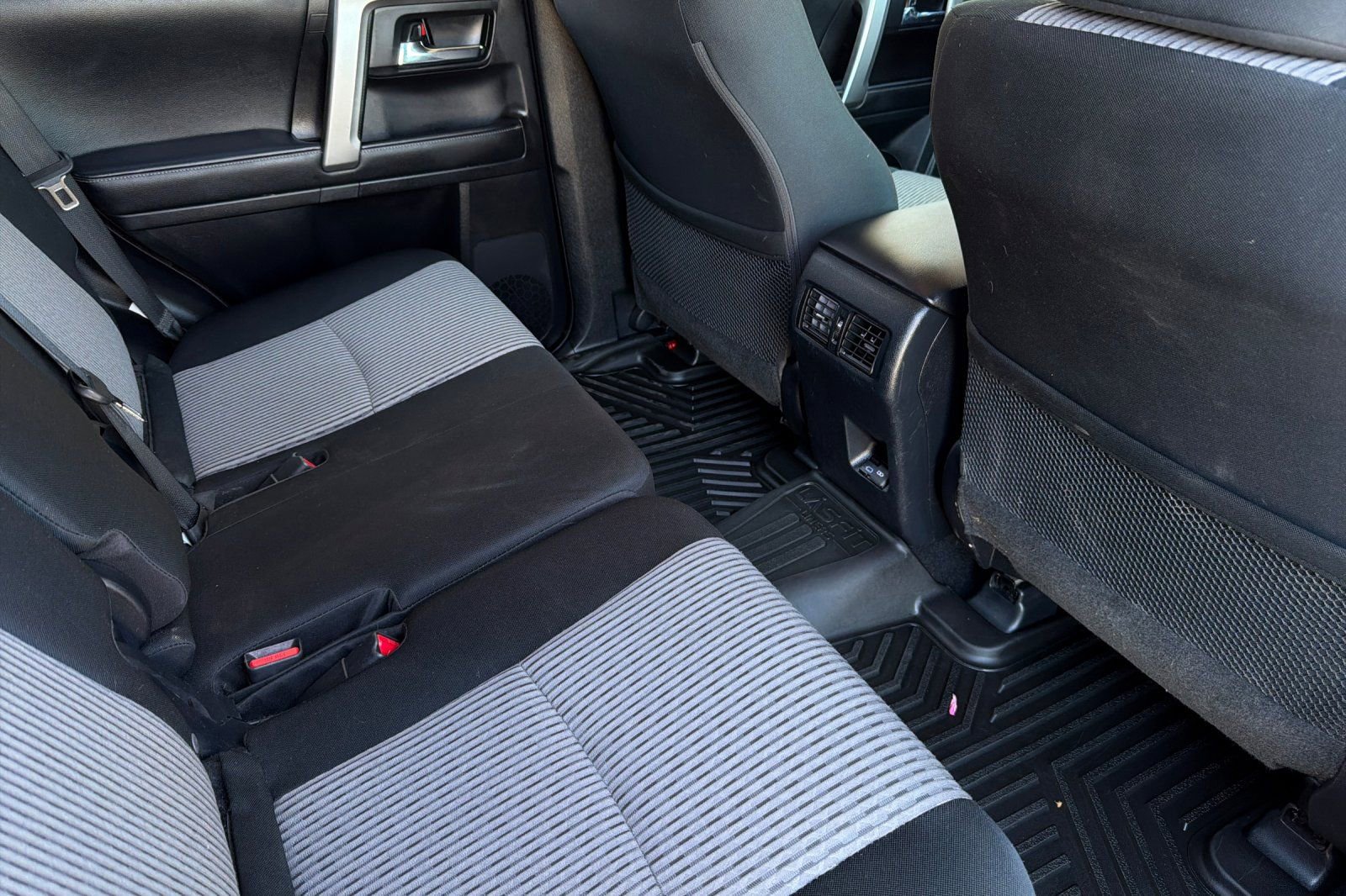 Used 2024 Toyota 4Runner SR5 image 18