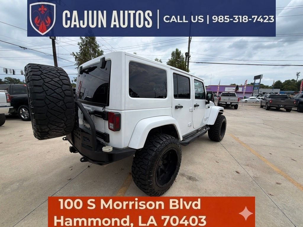 Used 2017 Jeep Wrangler Unlimited Rubicon AWD/4WD image 14