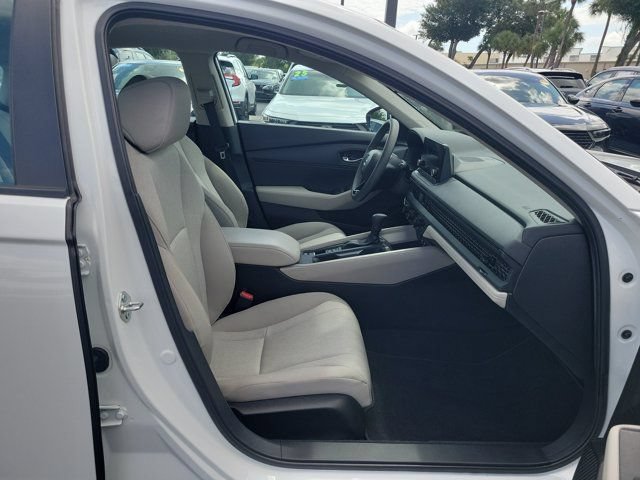 Certified 2025 Honda Accord LX image 8