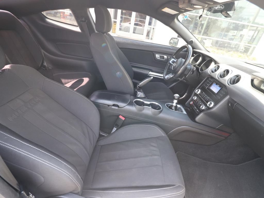 Used 2019 Ford Mustang GT RWD image 9