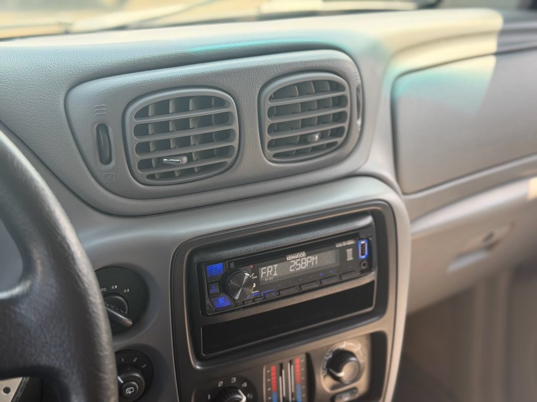 Used 2008 Chevrolet TrailBlazer 4WD image 19