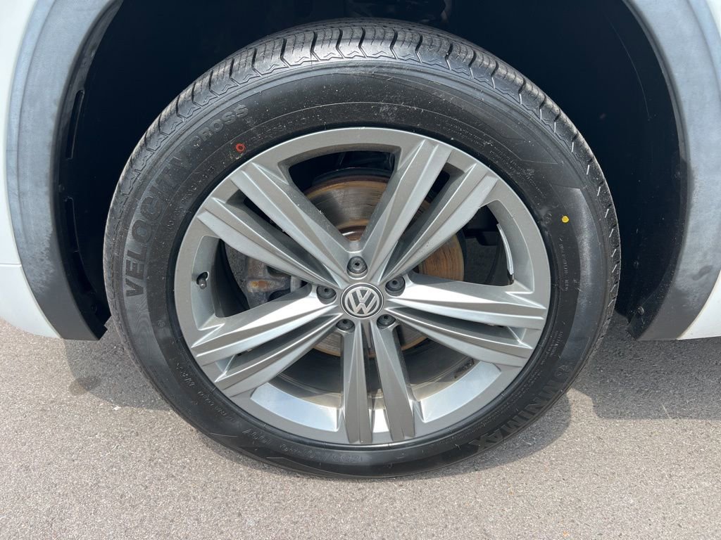 Used 2019 Volkswagen Atlas SEL R-Line FWD image 7