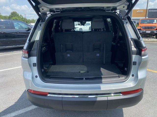 New 2025 Jeep Grand Cherokee L Limited image 7