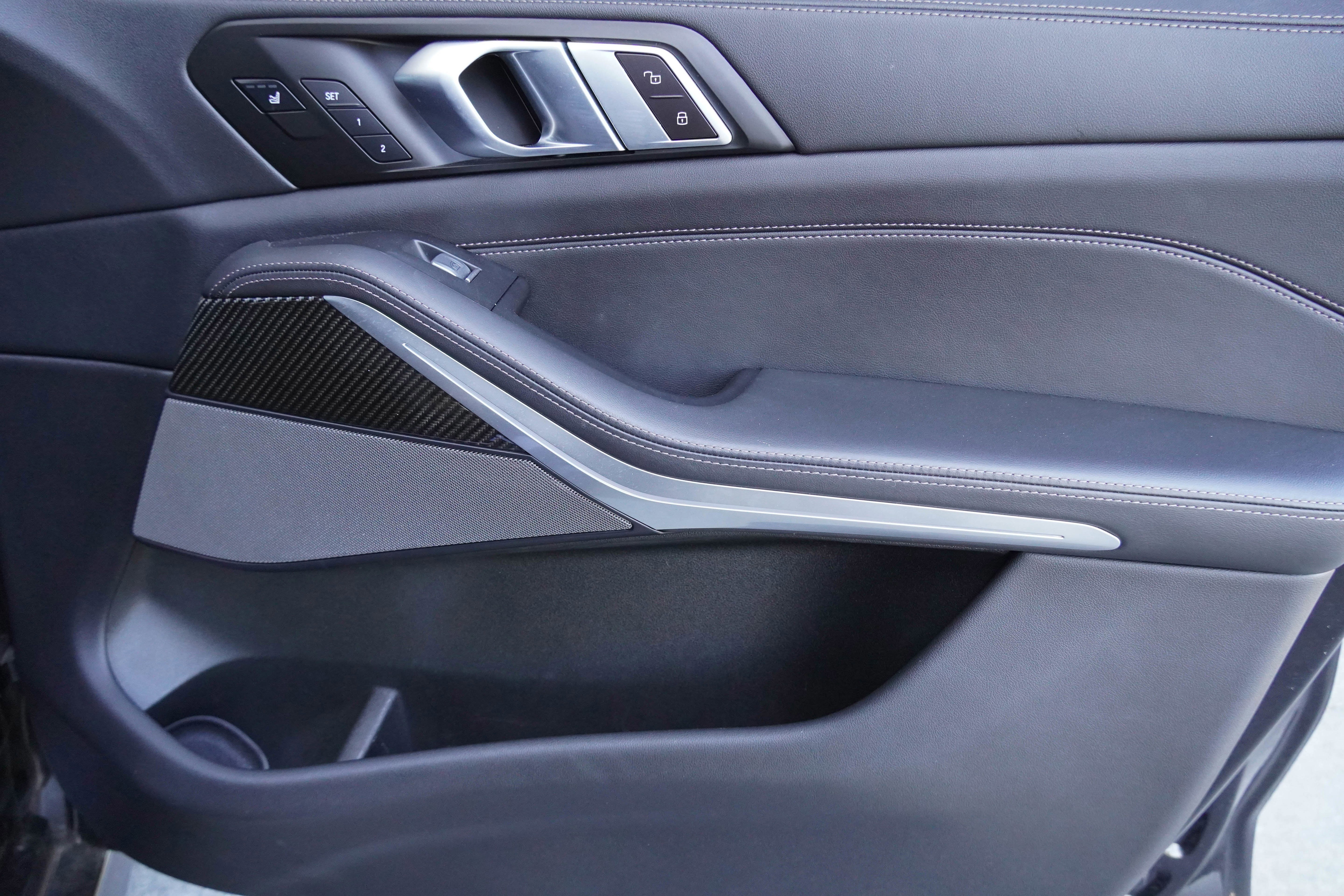 Certified 2024 BMW X7 M60i w/ Executive Package image 32