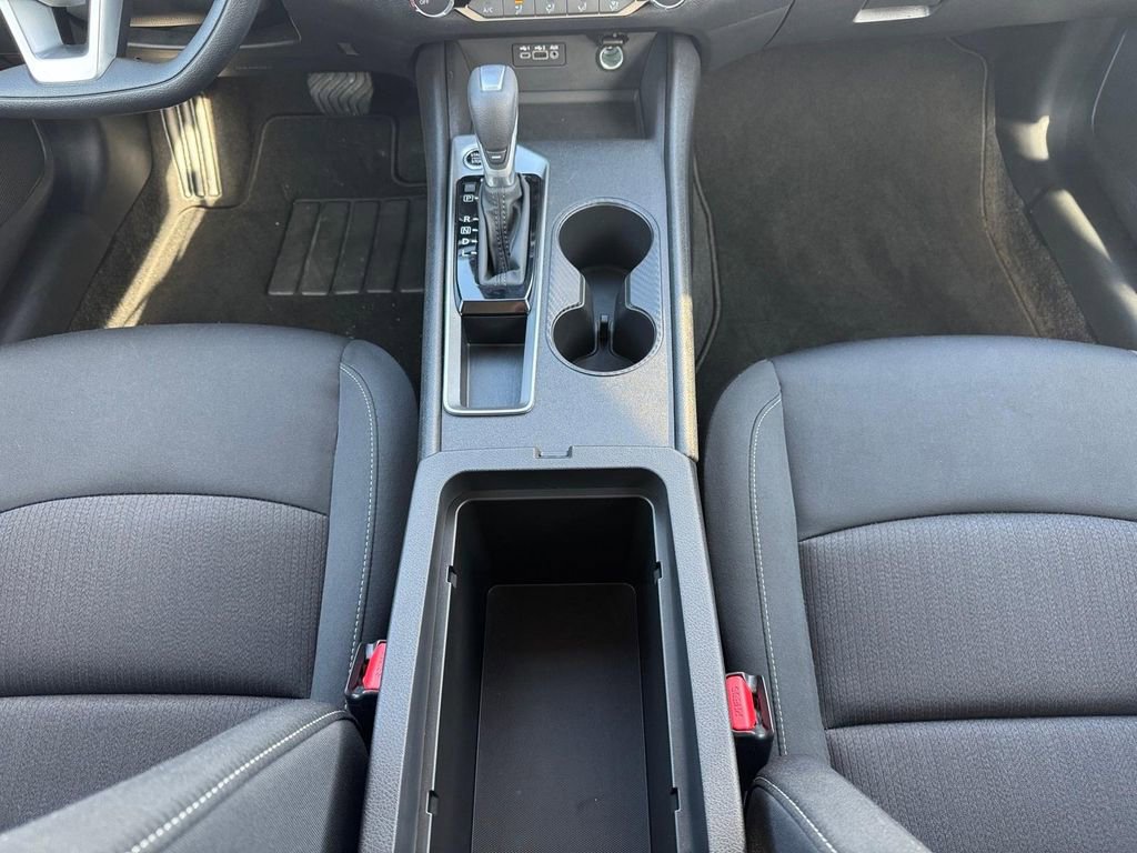 Used 2025 Nissan Altima 2.5 SV image 18