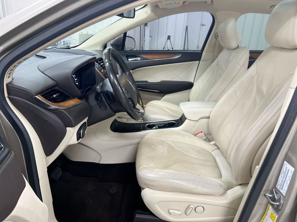 Used 2015 Lincoln MKC FWD w/ Equipment Group 102A Reserve image 21
