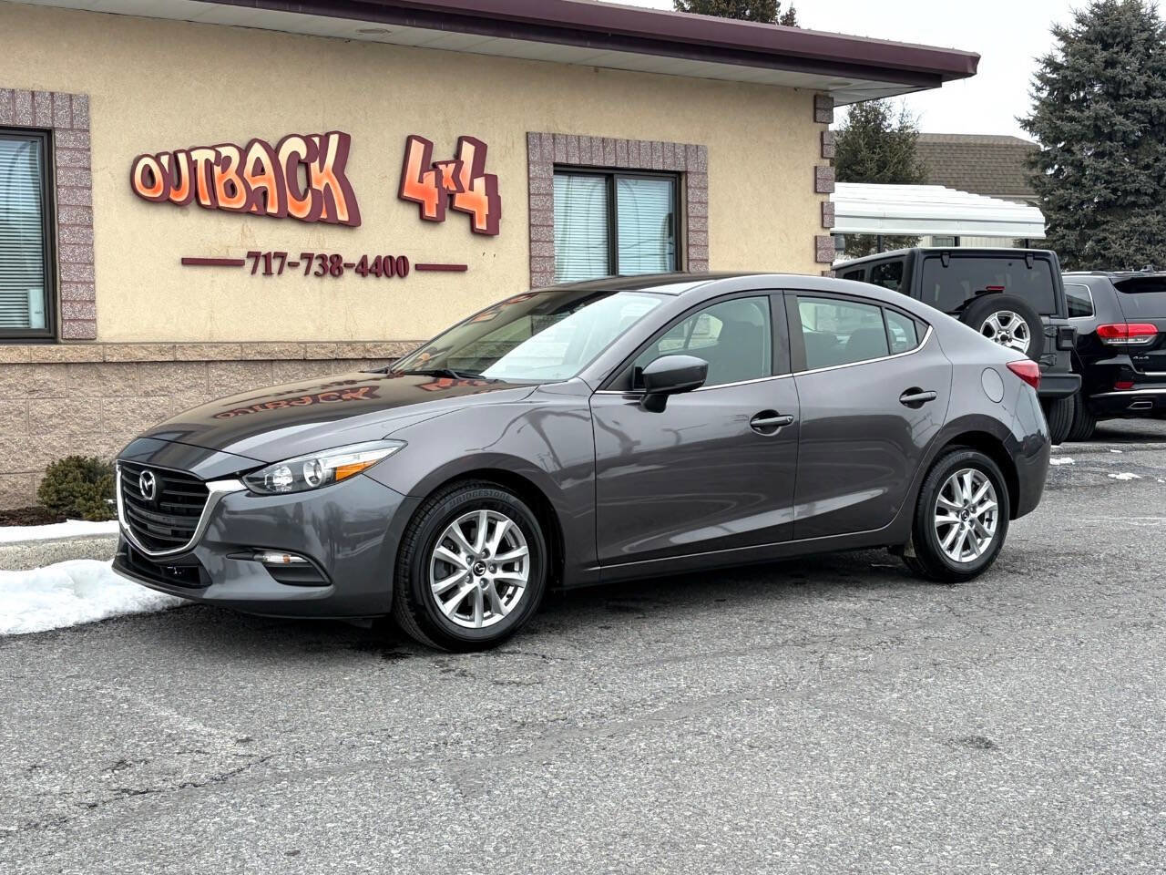 Used 2018 MAZDA MAZDA3 Sport w/ Preferred Equipment Package FWD image 4