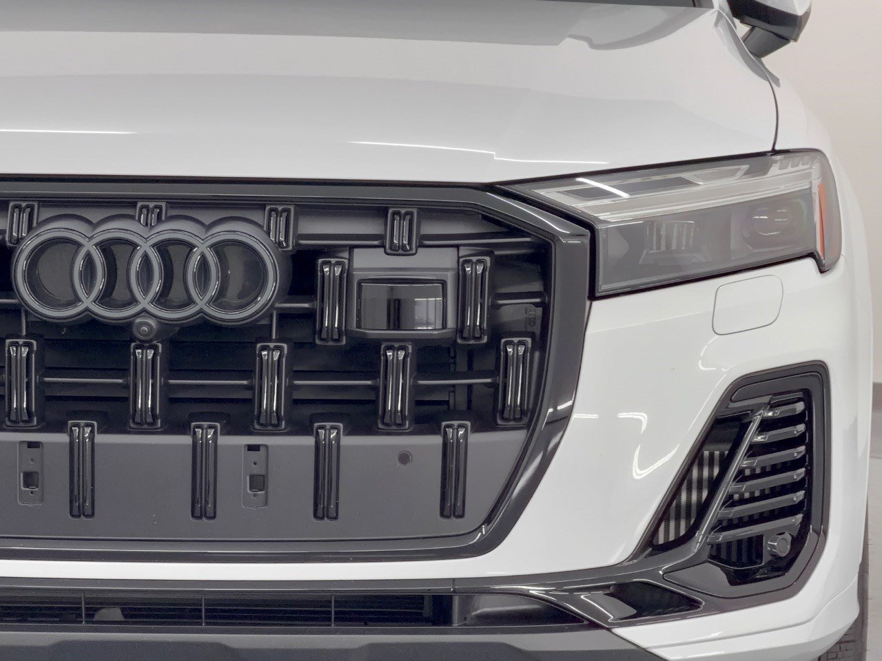 Used 2026 Audi Q7 3.0T Premium AWD/4WD image 12
