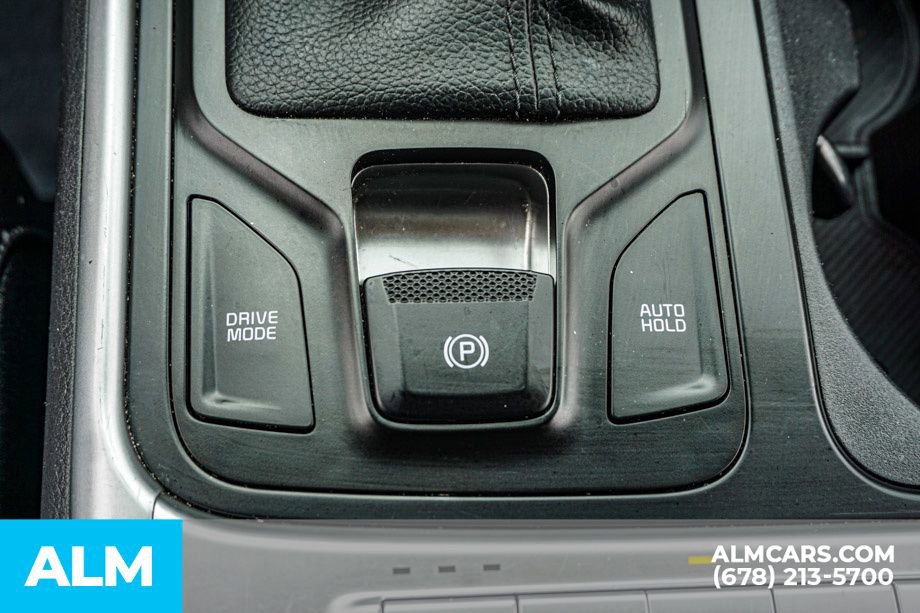 Used 2025 Kia Carnival FWD image 49