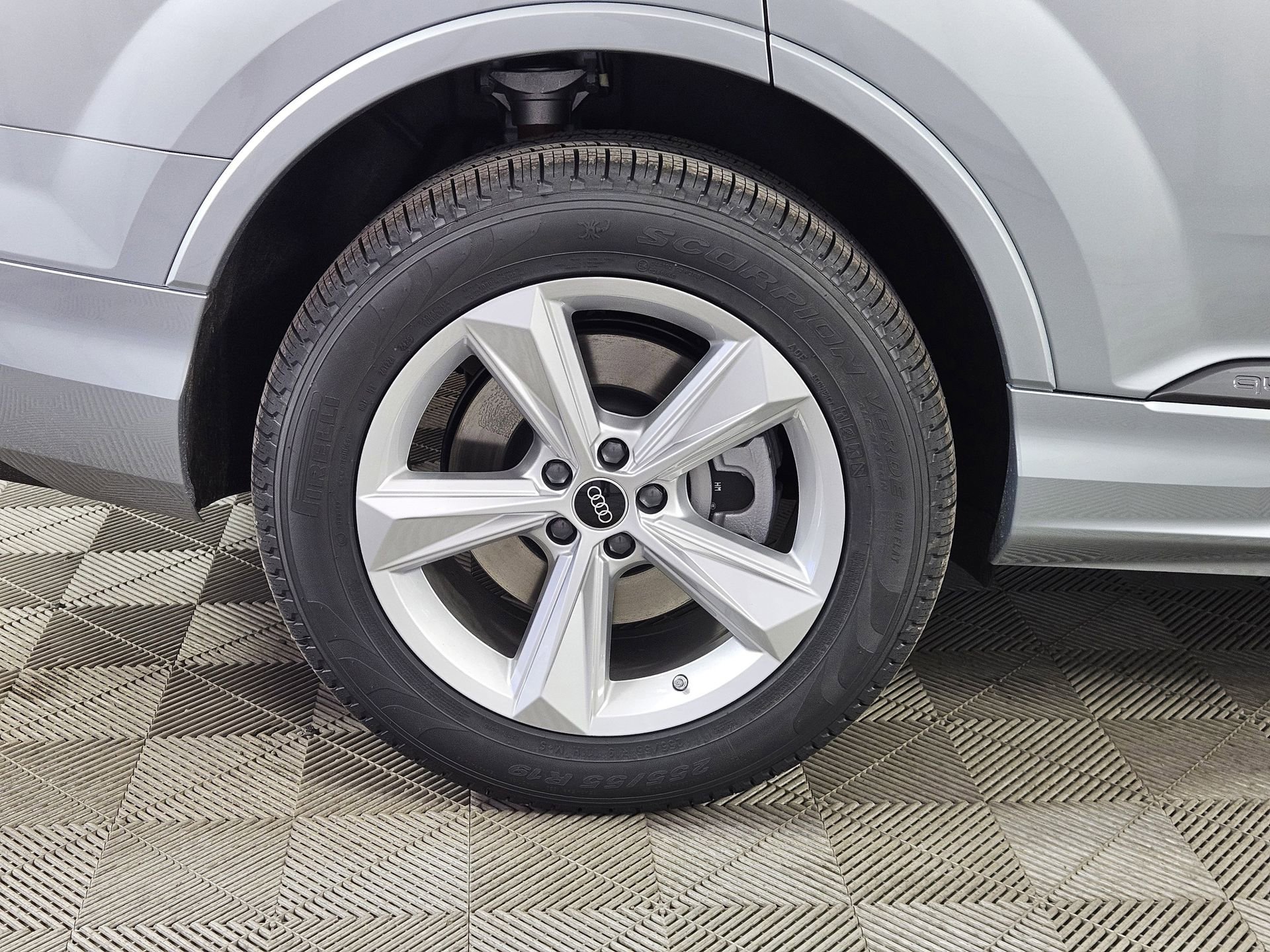 New 2026 Audi Q7 3.0T Premium AWD/4WD image 9