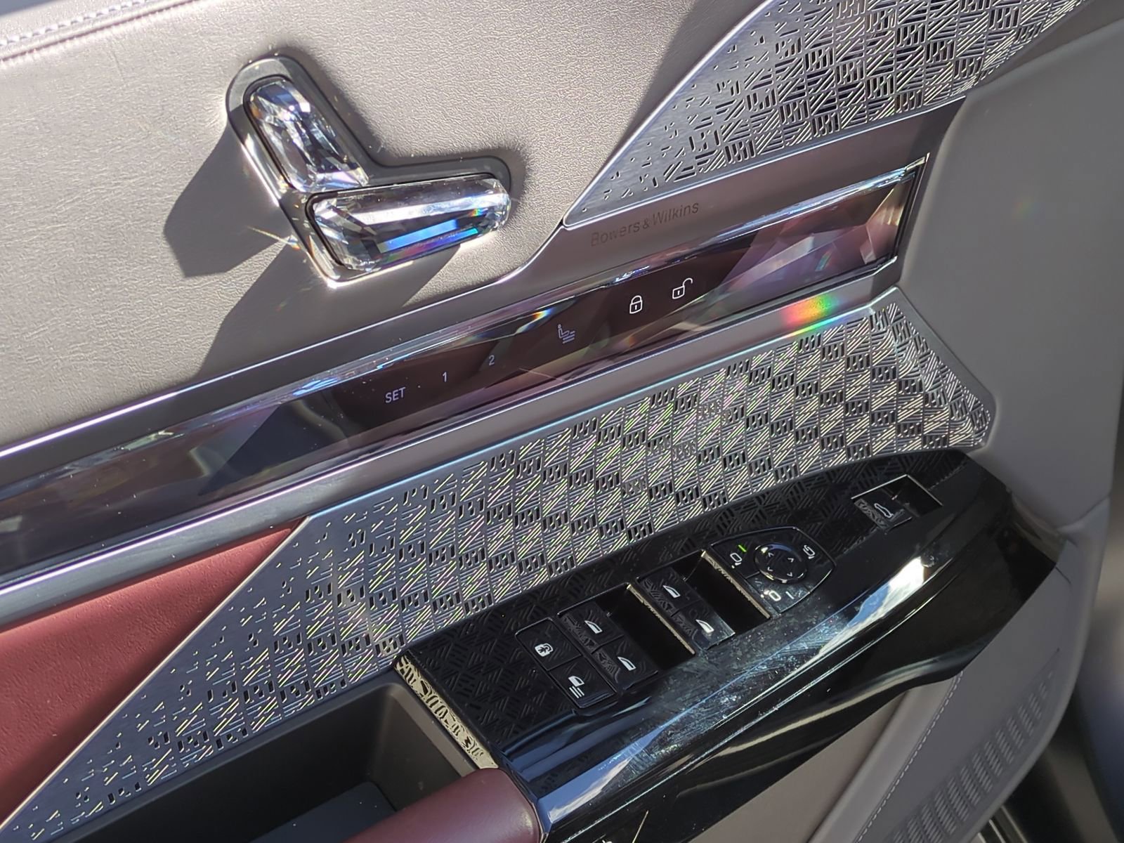 Certified 2023 BMW 740i image 15