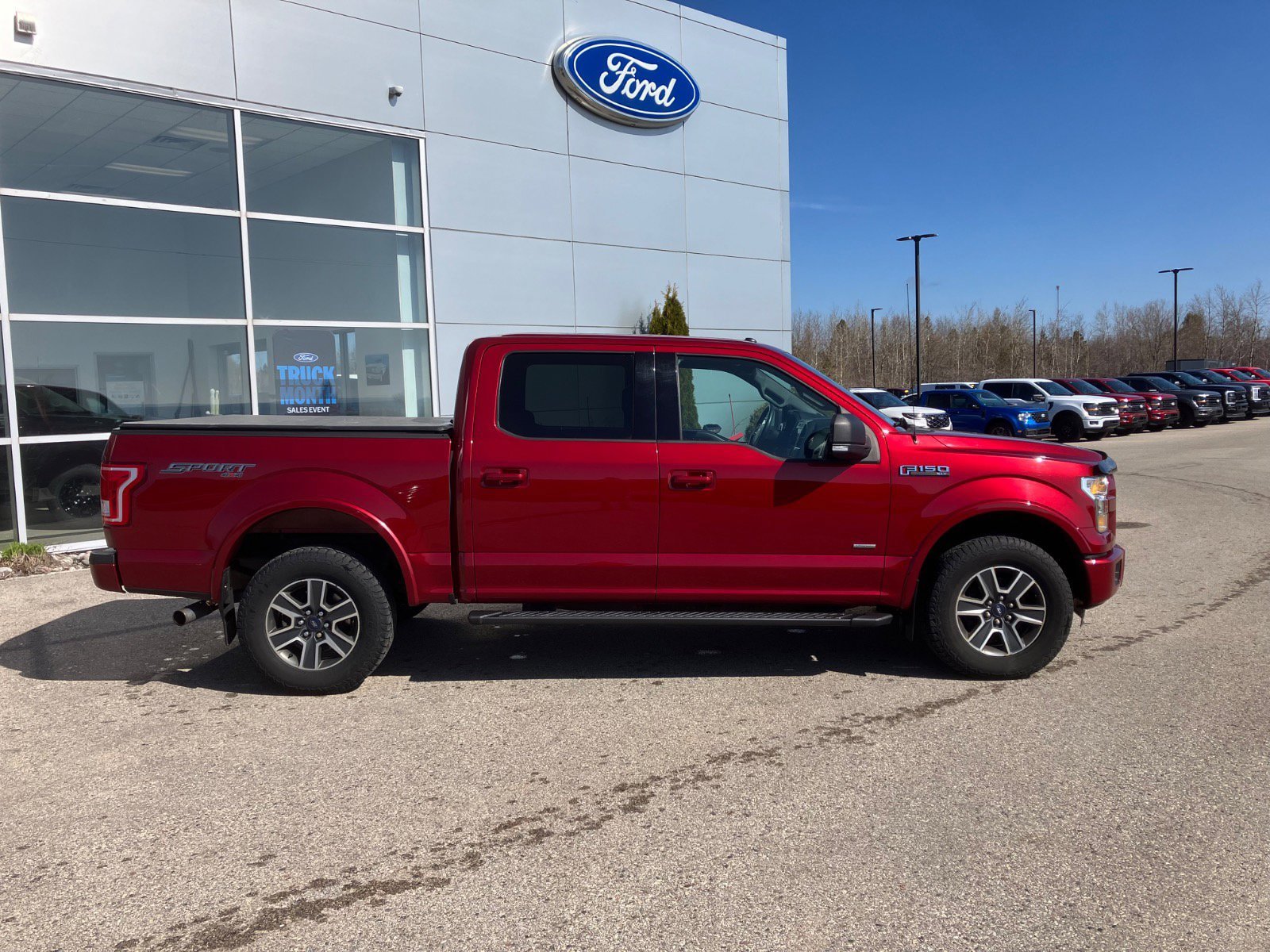 Used 2015 Ford F150 XLT w/ Equipment Group 302A Luxury AWD/4WD image 2