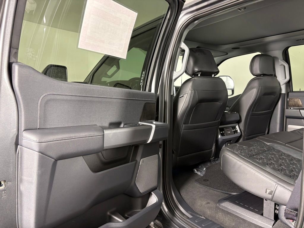New 2026 Ford F250 Lariat w/ Black Appearance Package image 33