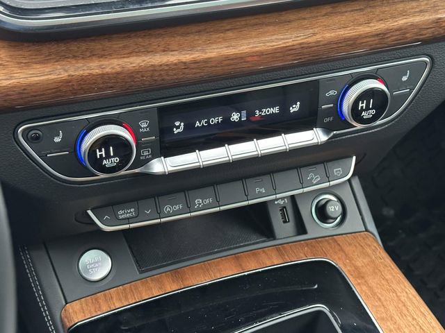 Used 2023 Audi Q5 2.0T Premium Plus w/ Premium Plus Package image 32