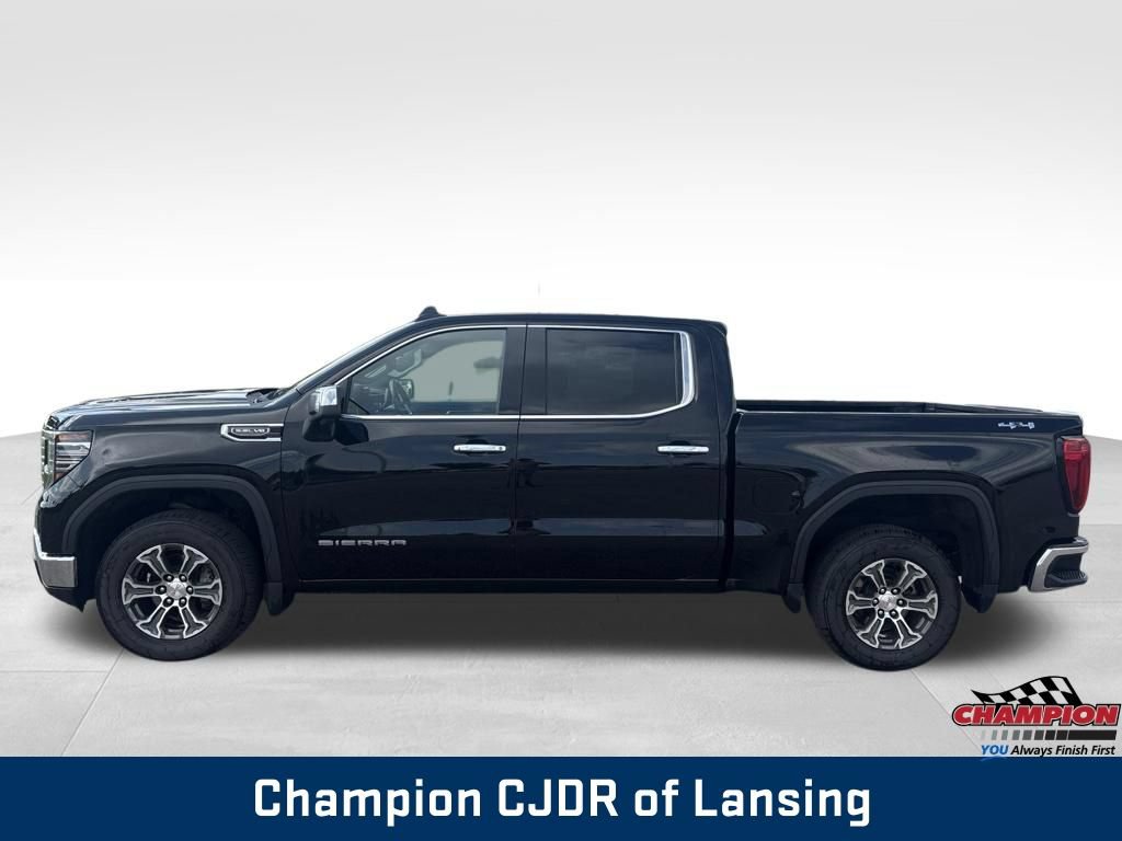 Used 2025 GMC Sierra 1500 SLT AWD/4WD image 4