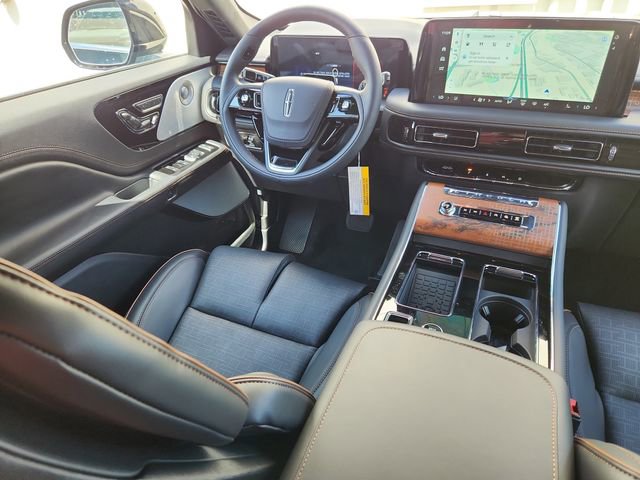 New 2025 Lincoln Aviator Black Label image 10