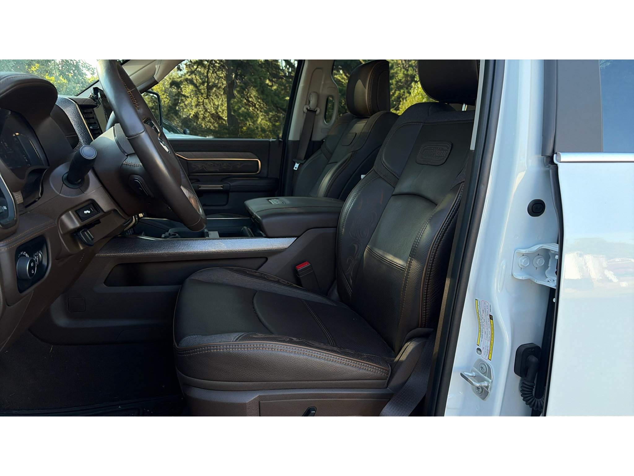 Used 2025 RAM 3500 Longhorn AWD/4WD image 6