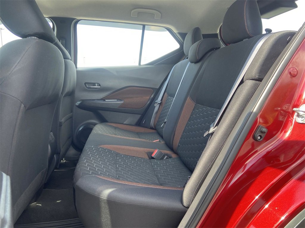 Used 2021 Nissan Kicks SR image 23